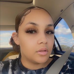 Meet your Posher, Sade